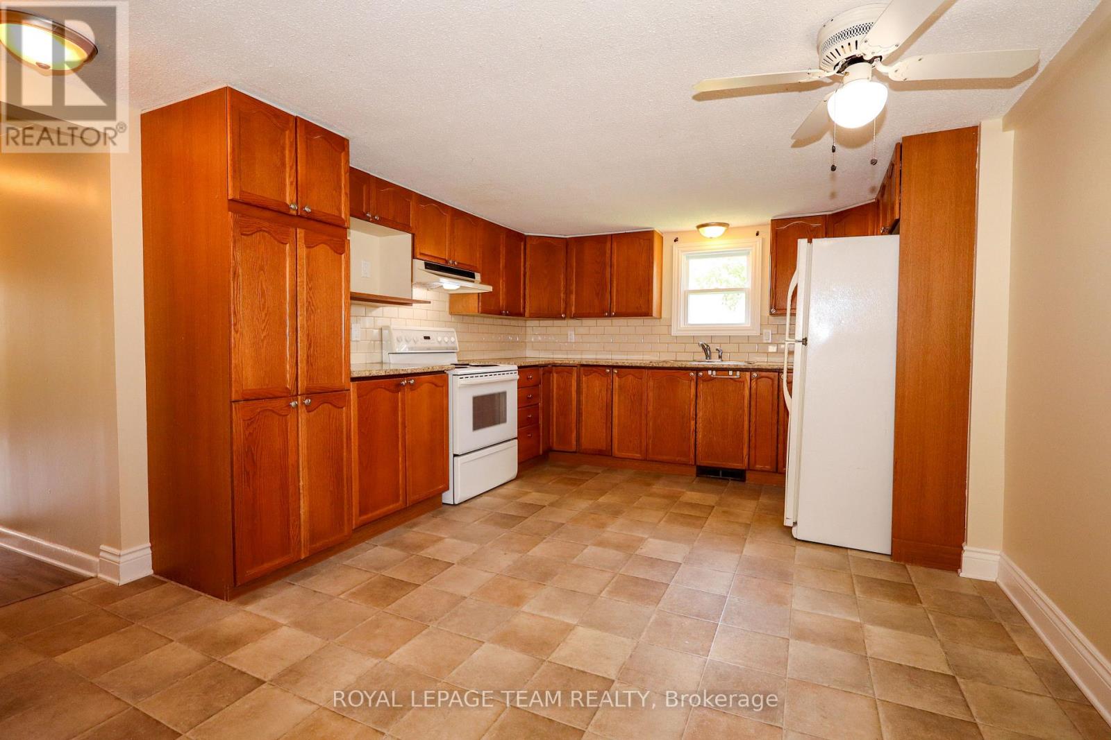 491 York Street, North Dundas, Ontario  K0C 2K0 - Photo 4 - X13784794