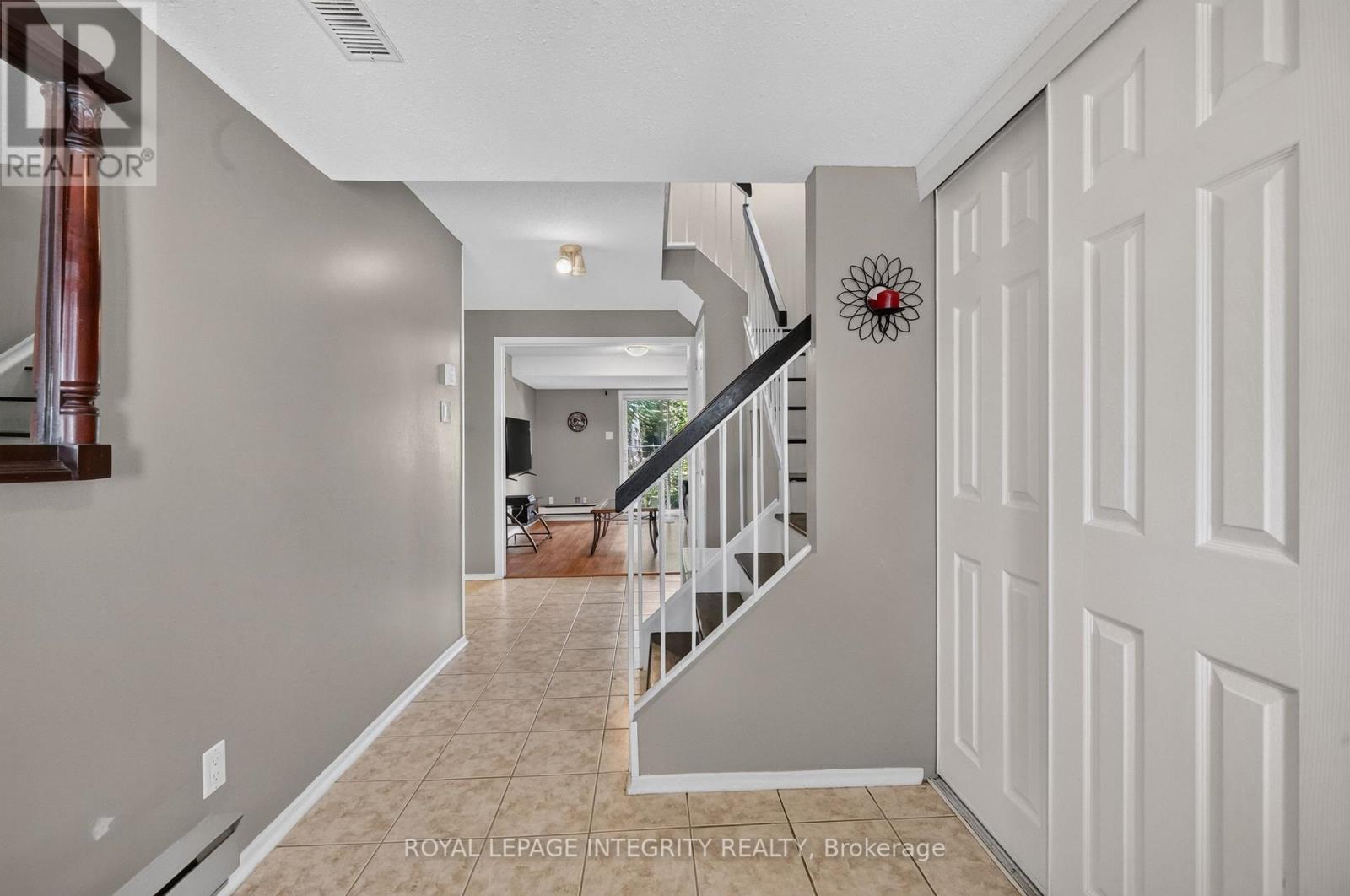 6875 Du Bois Avenue, Ottawa, Ontario  K1C 5K5 - Photo 4 - X13784828