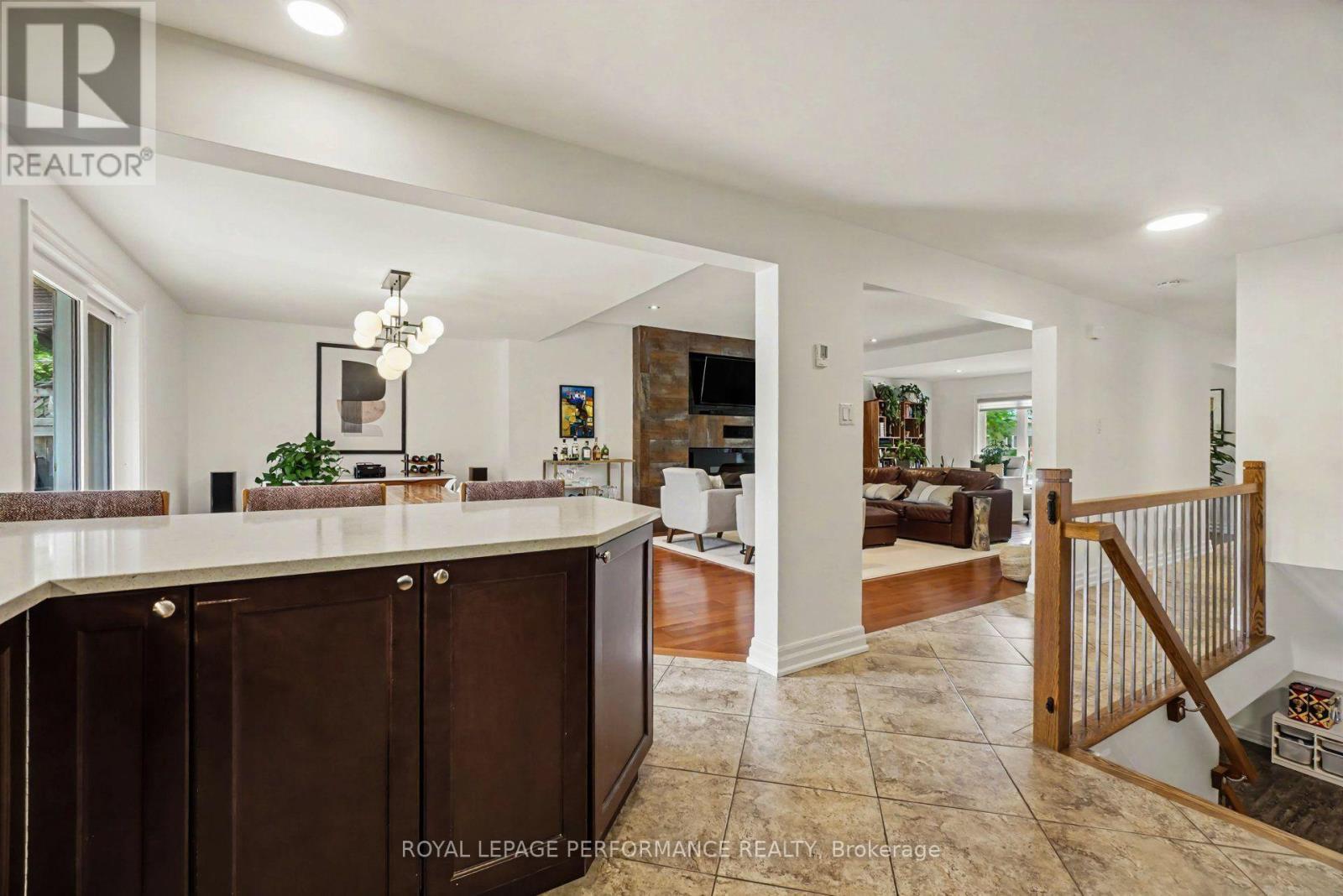 2061 Cabot Street, Ottawa, Ontario  K1H 6J7 - Photo 11 - X13784972