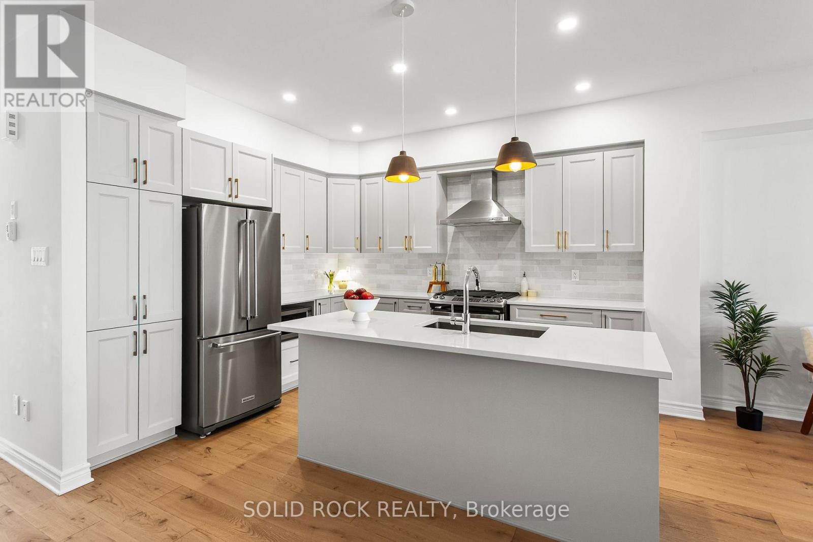 949 Omagaki Way, Ottawa, Ontario K1X 0J3 - Photo 10 - X13784984