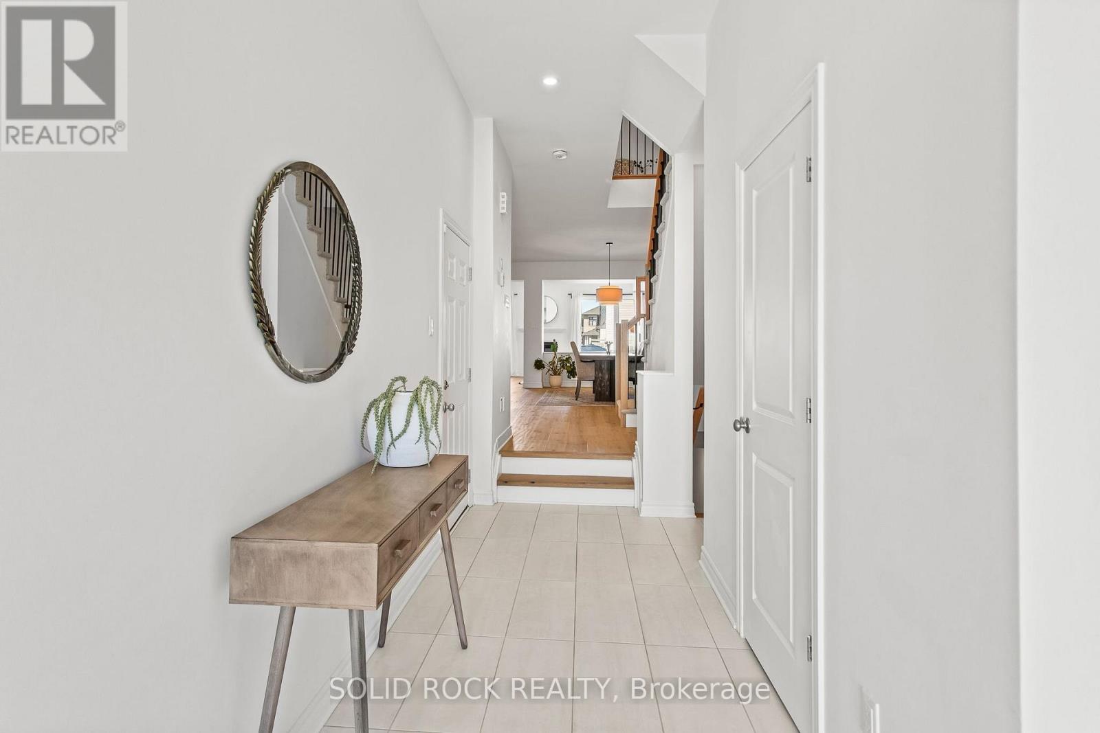 949 Omagaki Way, Ottawa, Ontario K1X 0J3 - Photo 4 - X13784984