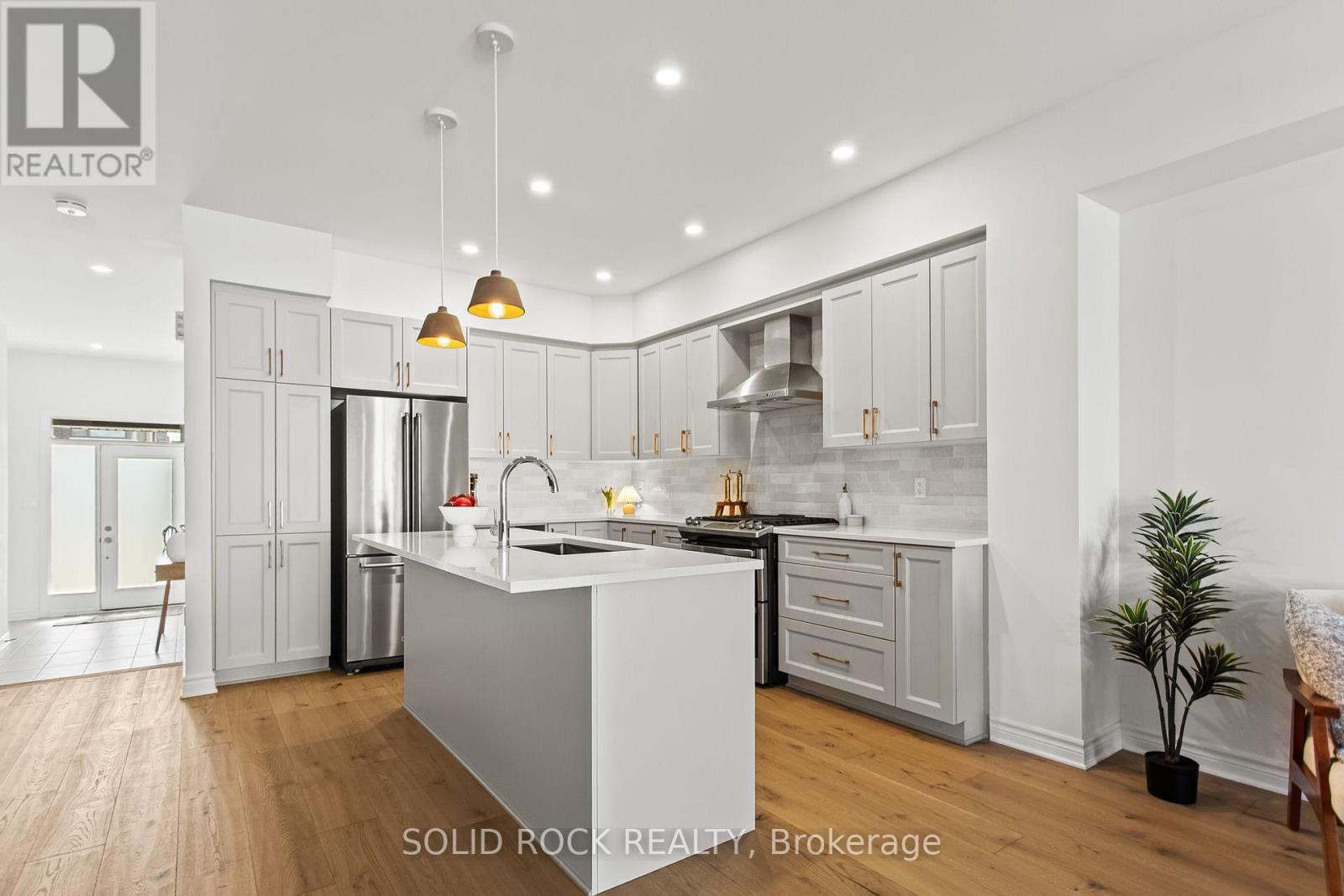 949 Omagaki Way, Ottawa, Ontario K1X 0J3 - Photo 6 - X13784984