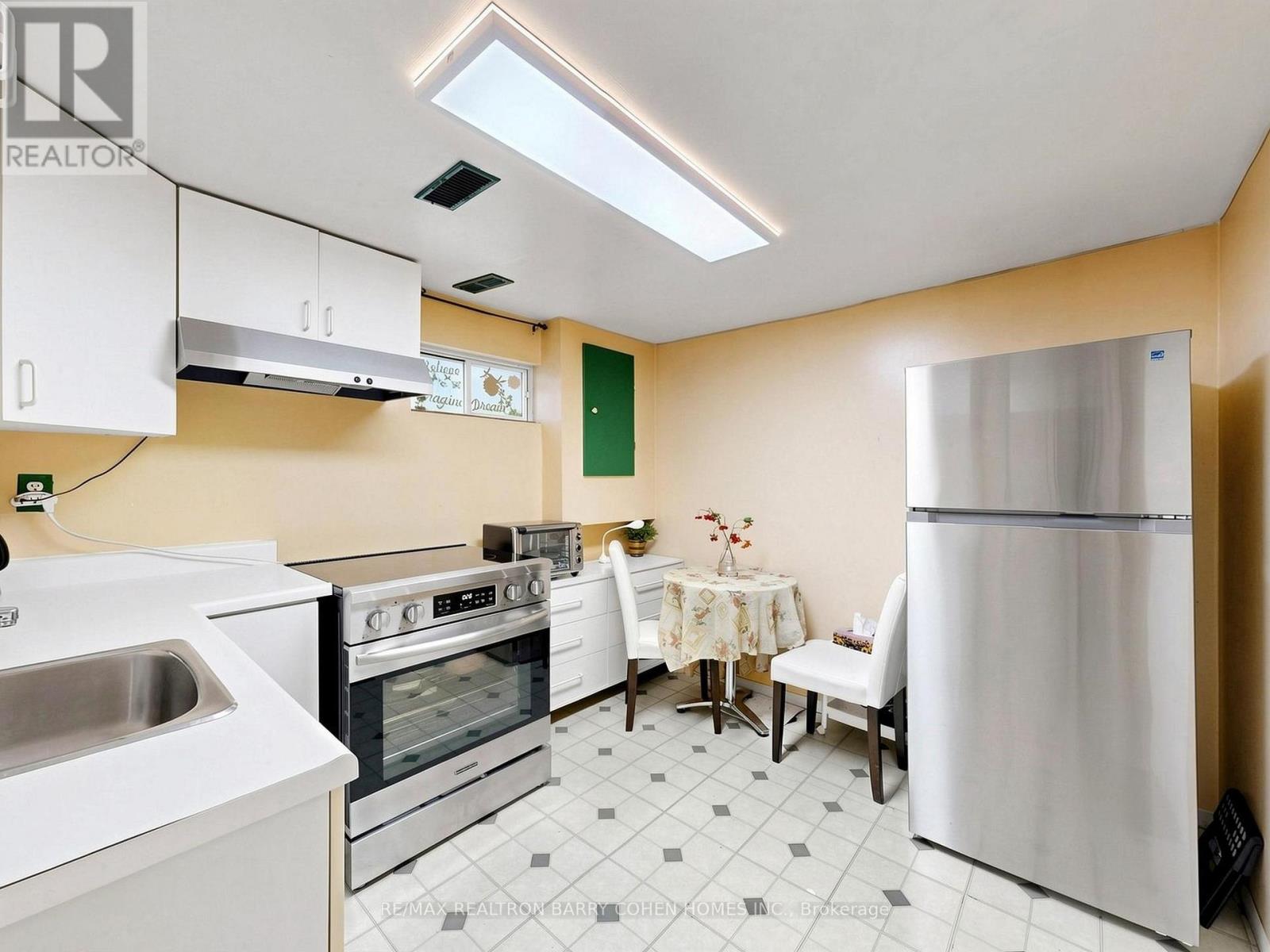 37 Tefley Road, Toronto, Ontario  M2M 1C5 - Photo 16 - C13784806