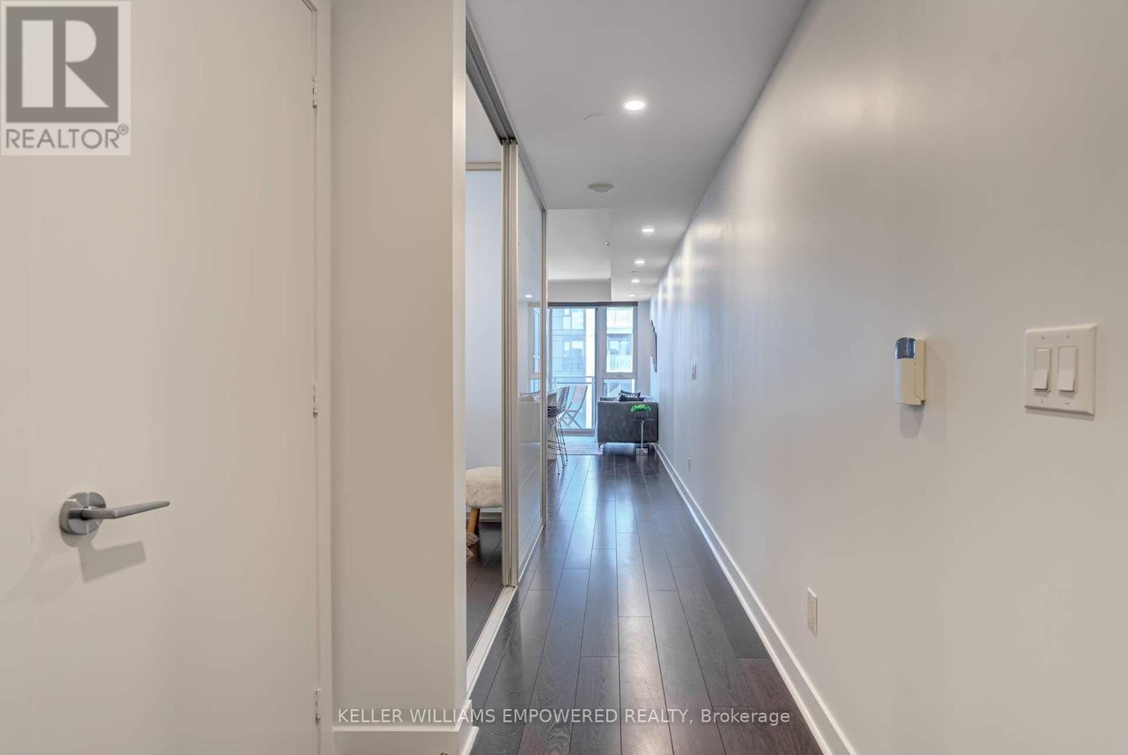 719 - 156 Portland Street, Toronto, Ontario  M5V 0G1 - Photo 3 - C13784830