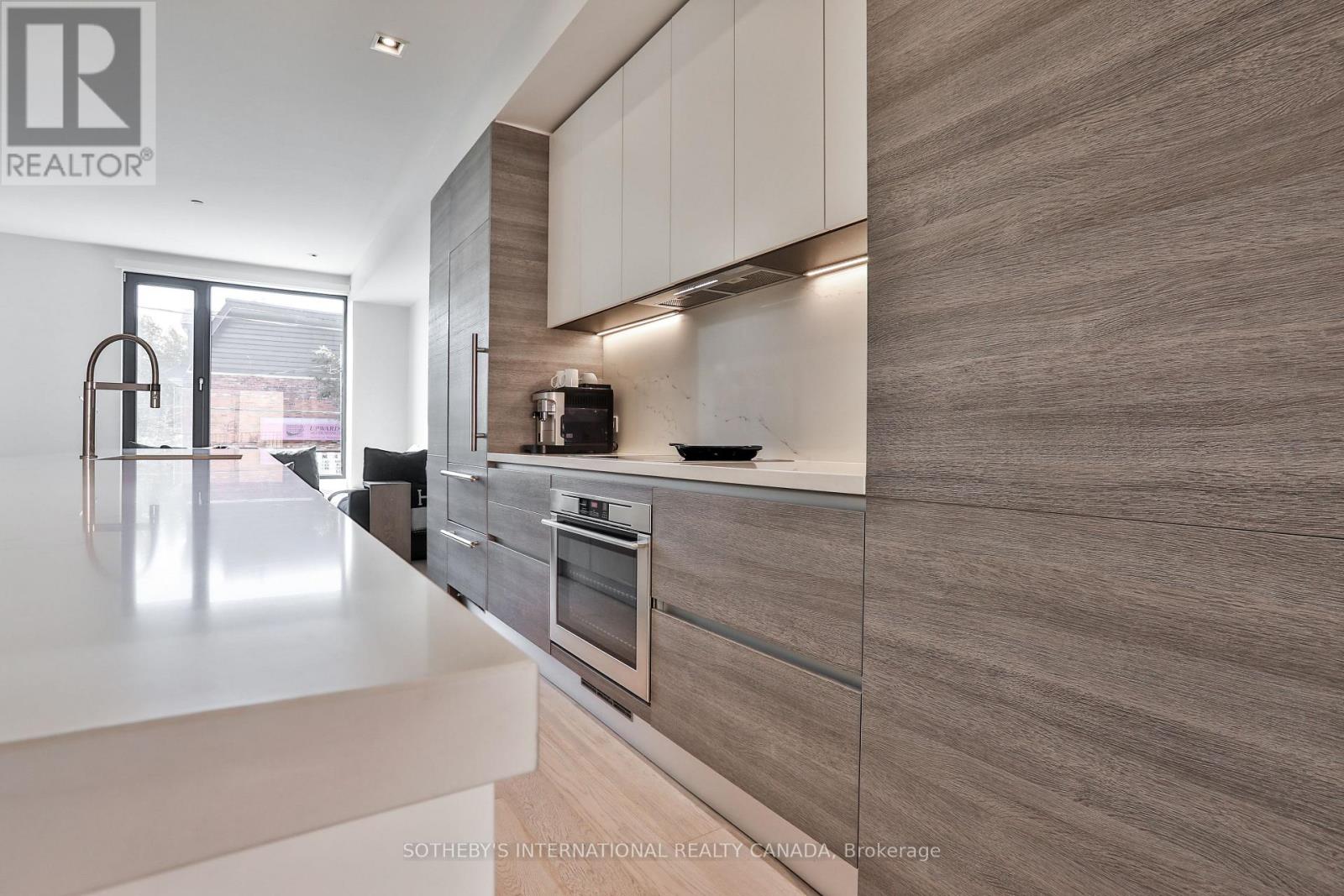 352b Harbord Street, Toronto, Ontario  M6G 1H7 - Photo 15 - C13784920