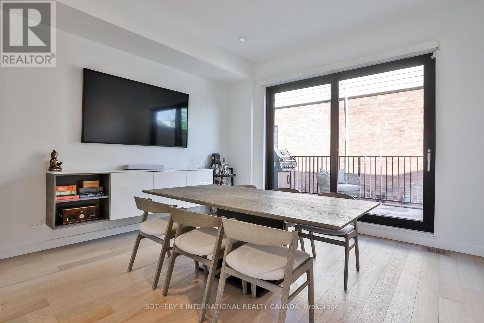 352b Harbord Street, Toronto, Ontario  M6G 1H7 - Photo 9 - C13784920