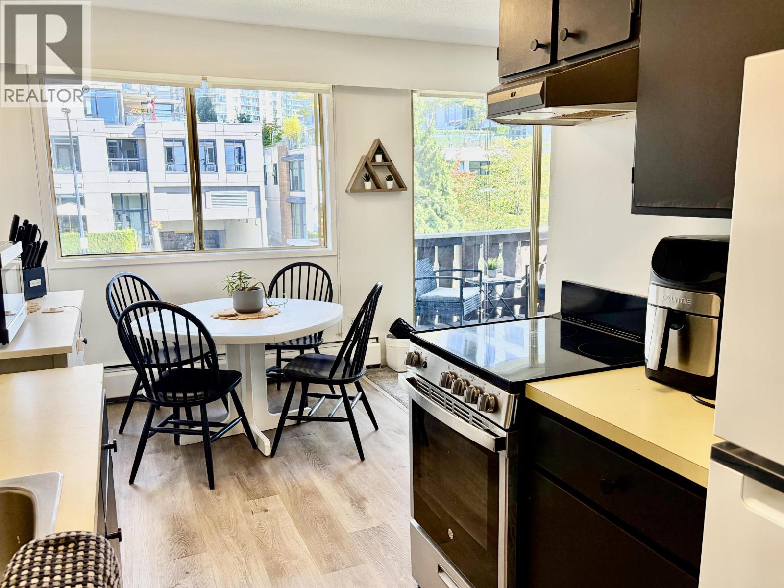 202 1345 Chesterfield Avenue, North Vancouver, British Columbia  V7M 2N1 - Photo 9 - R3165487
