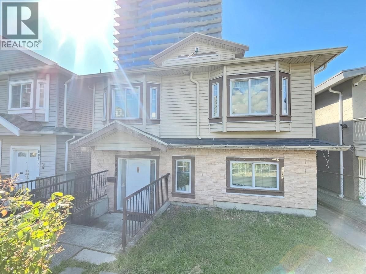 5045 Payne Street, Vancouver, British Columbia  V5R 4J5 - Photo 2 - R3165477