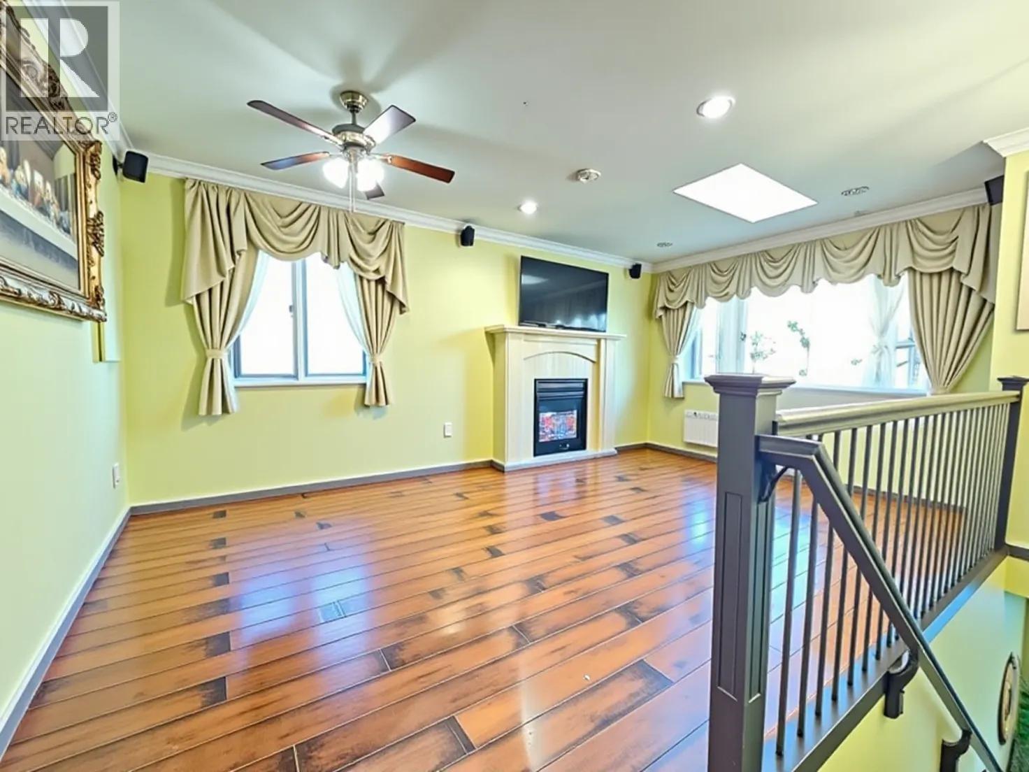 5045 Payne Street, Vancouver, British Columbia  V5R 4J5 - Photo 4 - R3165477