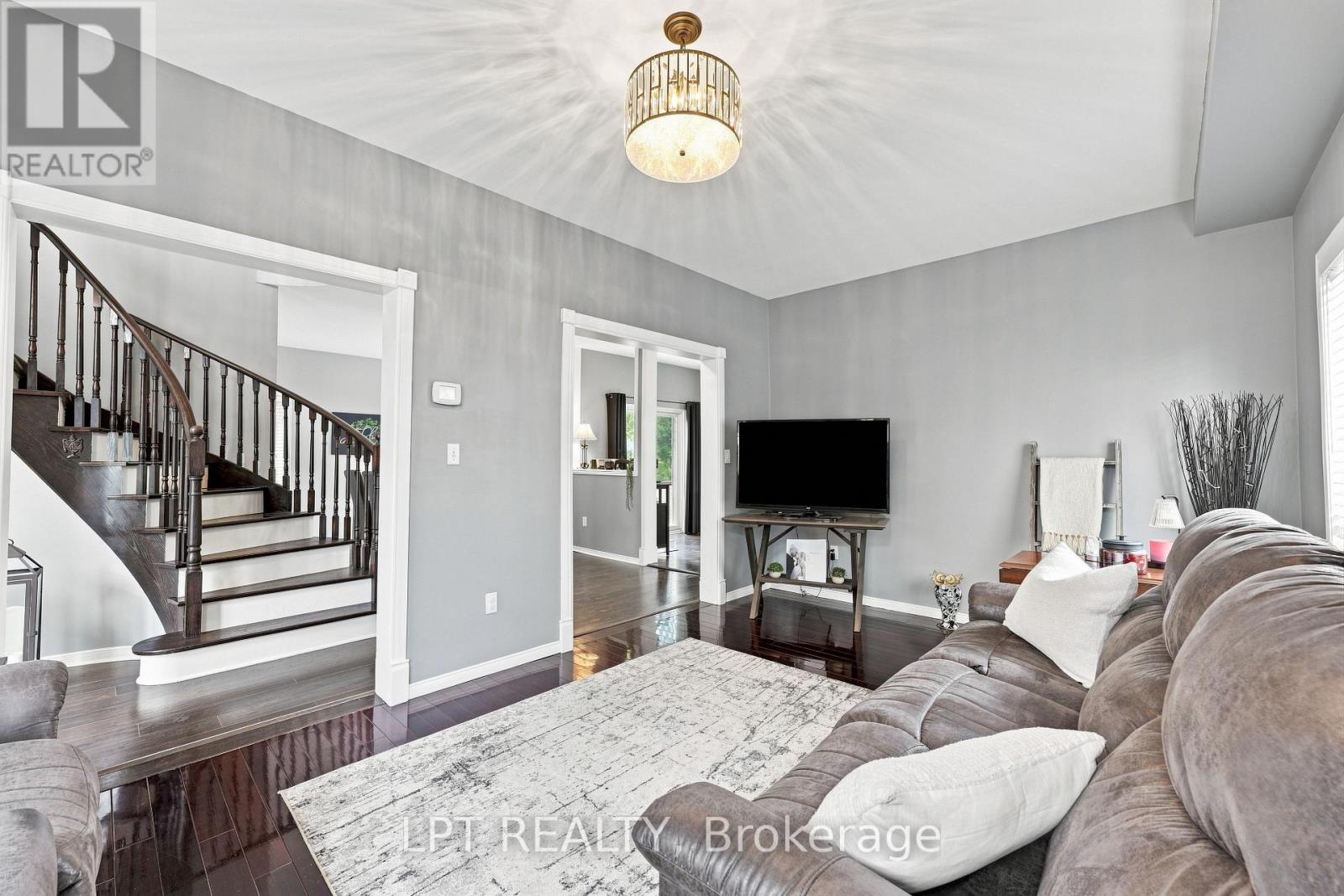 1984 Wilson Street, Innisfil, Ontario  L9S 2A1 - Photo 10 - N13785008