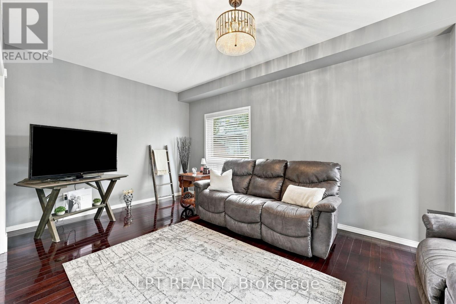 1984 Wilson Street, Innisfil, Ontario  L9S 2A1 - Photo 8 - N13785008