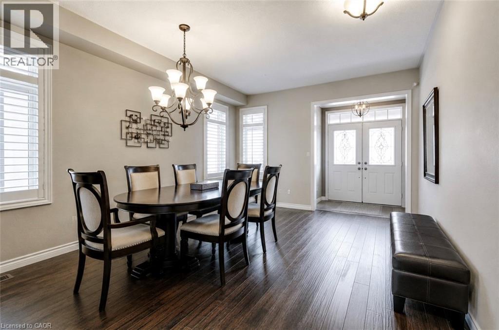 23 Mcknight Avenue, Waterdown, Ontario  L8B 0R5 - Photo 4 - 40863202