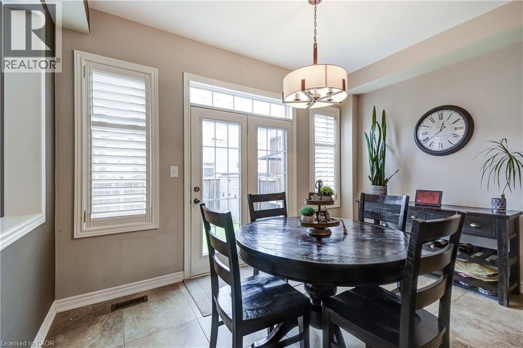 23 Mcknight Avenue, Waterdown, Ontario  L8B 0R5 - Photo 8 - 40863202