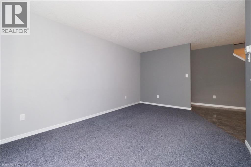 7 Upper Mercer Street Unit# J37, Kitchener, Ontario  N2A 0B7 - Photo 10 - 40863130
