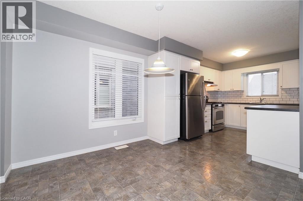 7 Upper Mercer Street Unit# J37, Kitchener, Ontario  N2A 0B7 - Photo 12 - 40863130