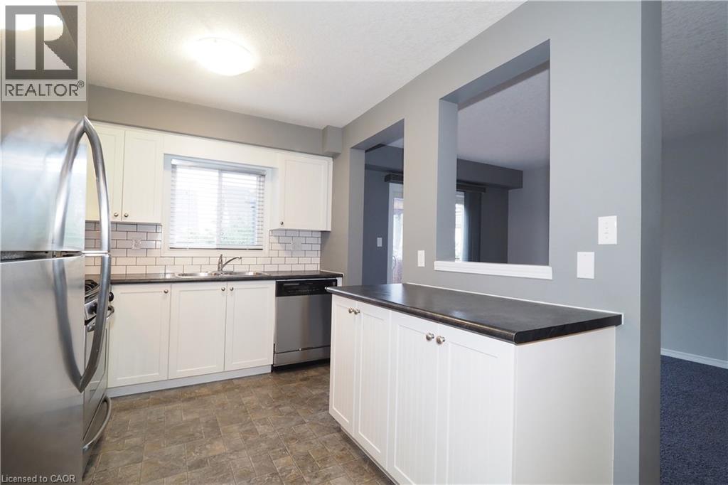 7 Upper Mercer Street Unit# J37, Kitchener, Ontario  N2A 0B7 - Photo 17 - 40863130