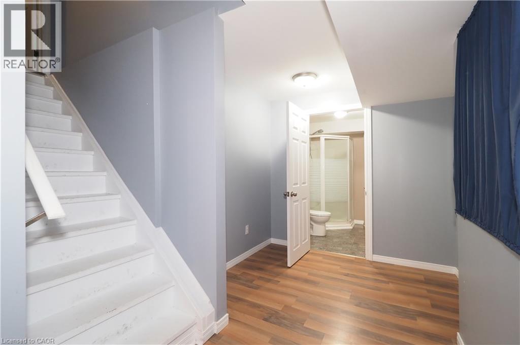 7 Upper Mercer Street Unit# J37, Kitchener, Ontario  N2A 0B7 - Photo 36 - 40863130