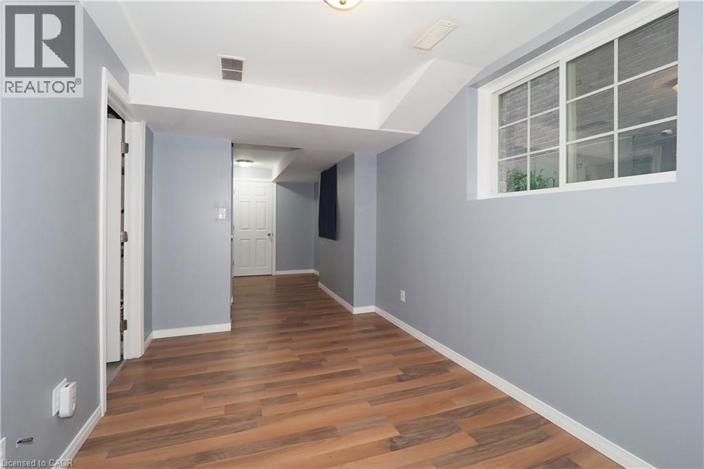7 Upper Mercer Street Unit# J37, Kitchener, Ontario  N2A 0B7 - Photo 37 - 40863130