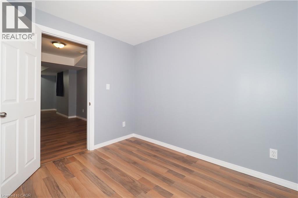 7 Upper Mercer Street Unit# J37, Kitchener, Ontario  N2A 0B7 - Photo 39 - 40863130