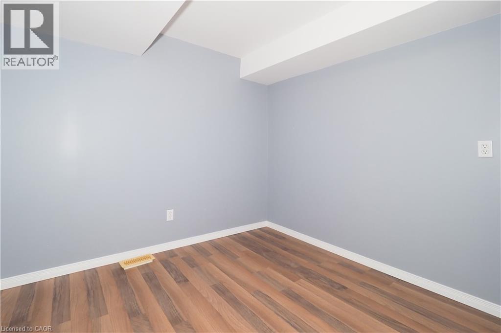 7 Upper Mercer Street Unit# J37, Kitchener, Ontario  N2A 0B7 - Photo 40 - 40863130