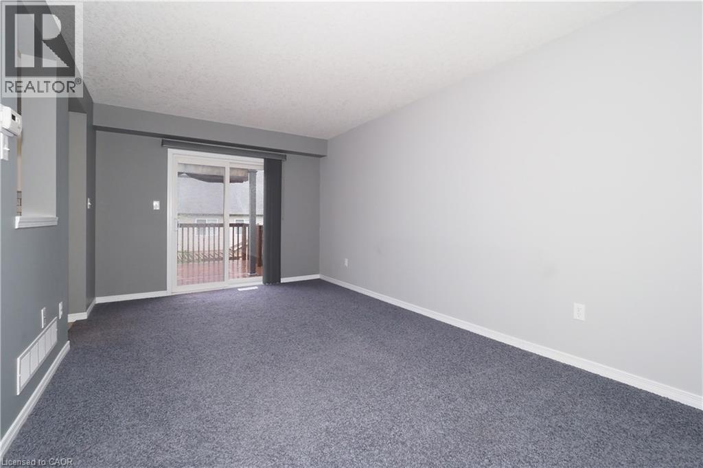 7 Upper Mercer Street Unit# J37, Kitchener, Ontario  N2A 0B7 - Photo 8 - 40863130