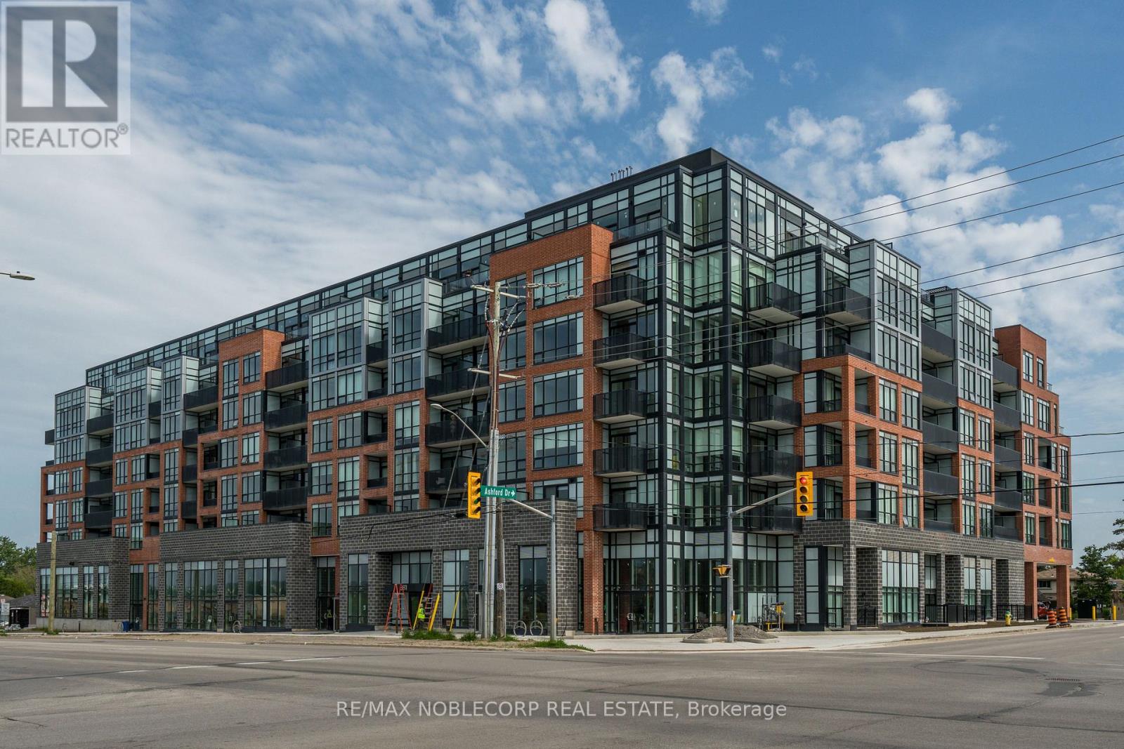 626 - 681 YONGE STREET, Barrie, Ontario