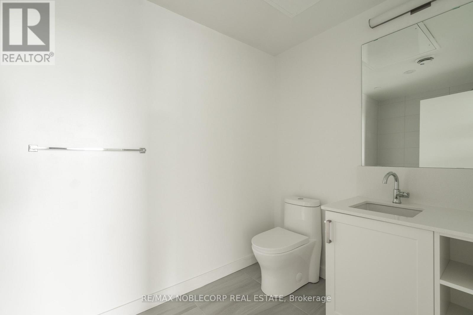 626 - 681 Yonge Street, Barrie, Ontario  L9K 0J1 - Photo 24 - S13784918