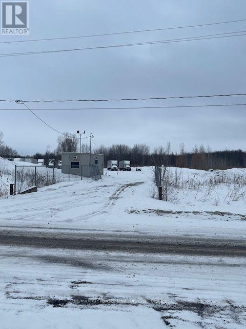 18060 Glen Road, South Glengarry, Ontario K0C 1J0 - Photo 3 - X13784814