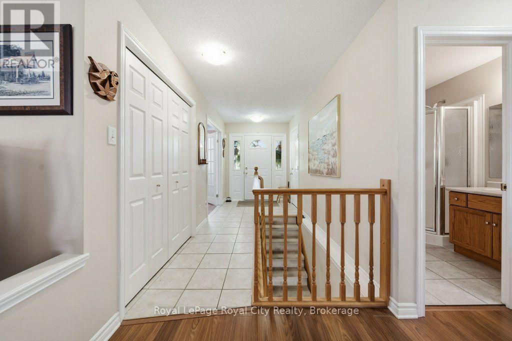 20 Dickinson Court, Centre Wellington, Ontario  N0B 1S0 - Photo 7 - X13784942