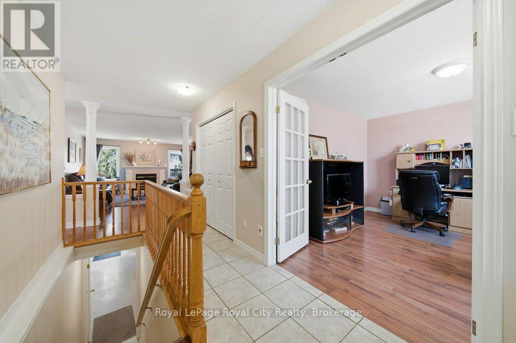 20 Dickinson Court, Centre Wellington, Ontario  N0B 1S0 - Photo 8 - X13784942