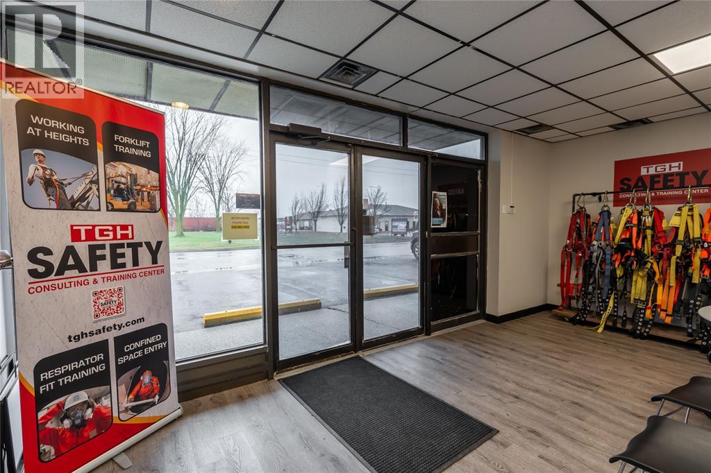 800 Campbell Street, Sarnia, Ontario  N7T 2J7 - Photo 7 - 26011645
