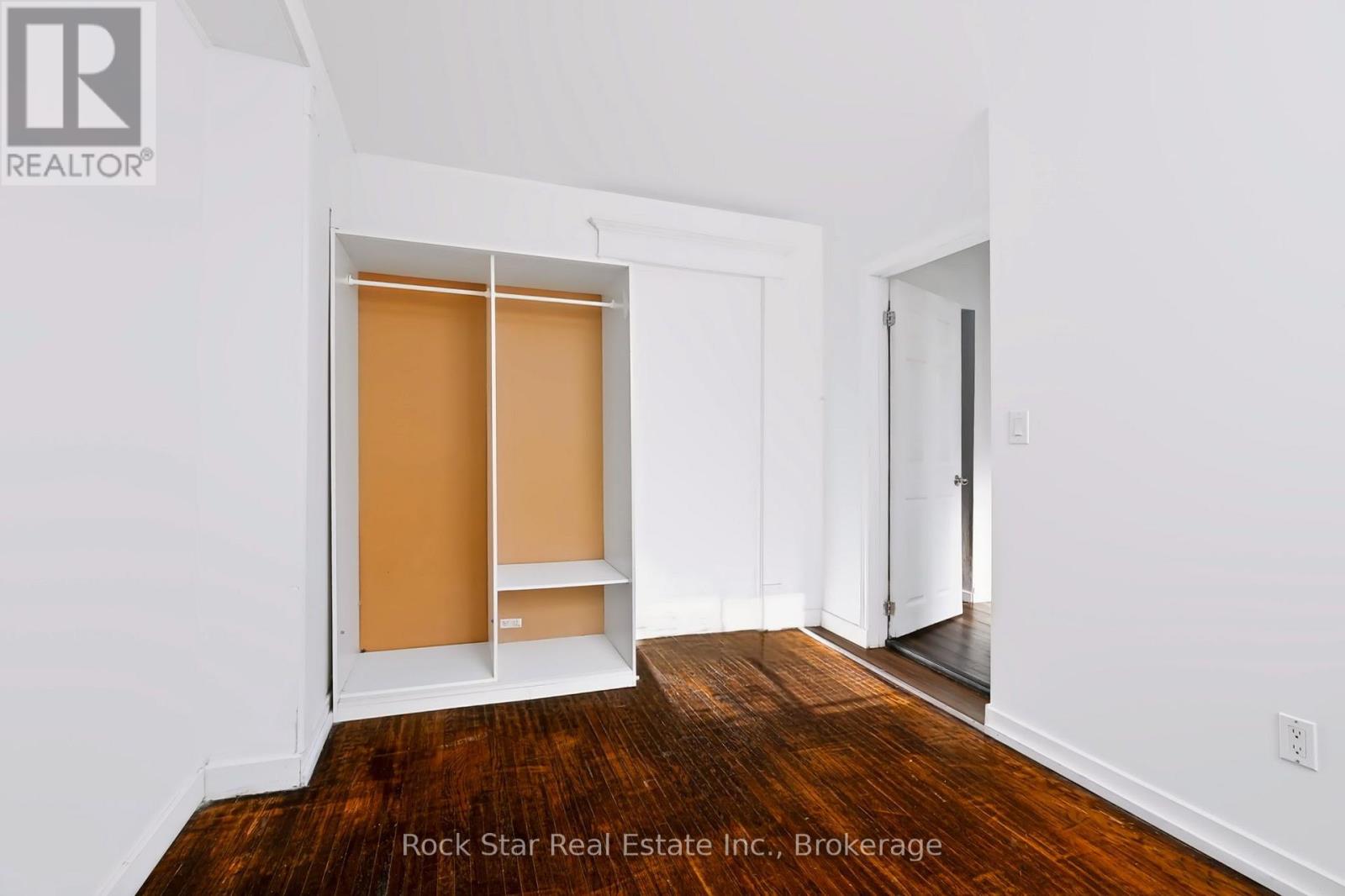 22 RICH AVENUE photo 22