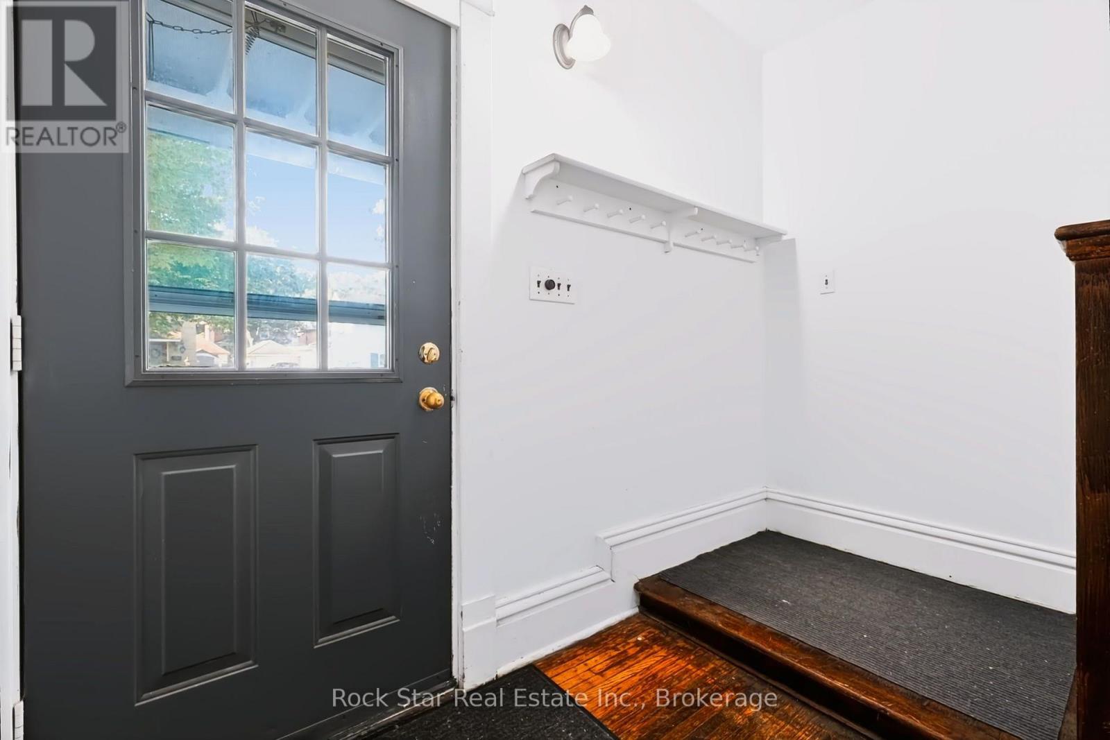 22 RICH AVENUE photo 23
