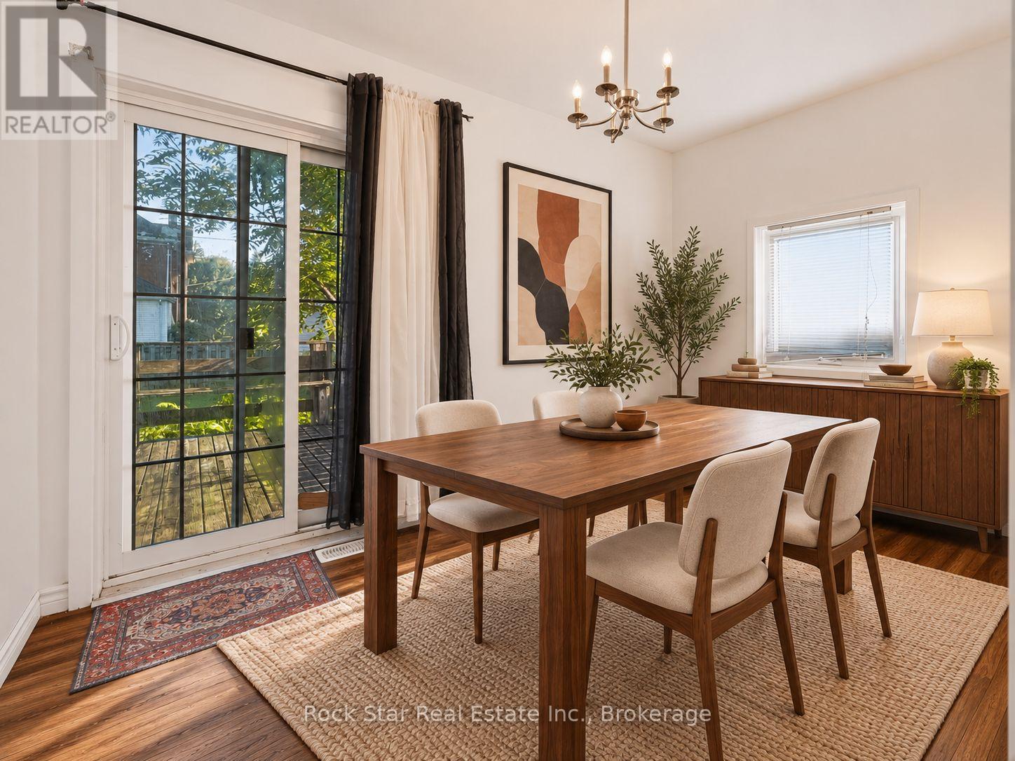 22 RICH AVENUE photo 18