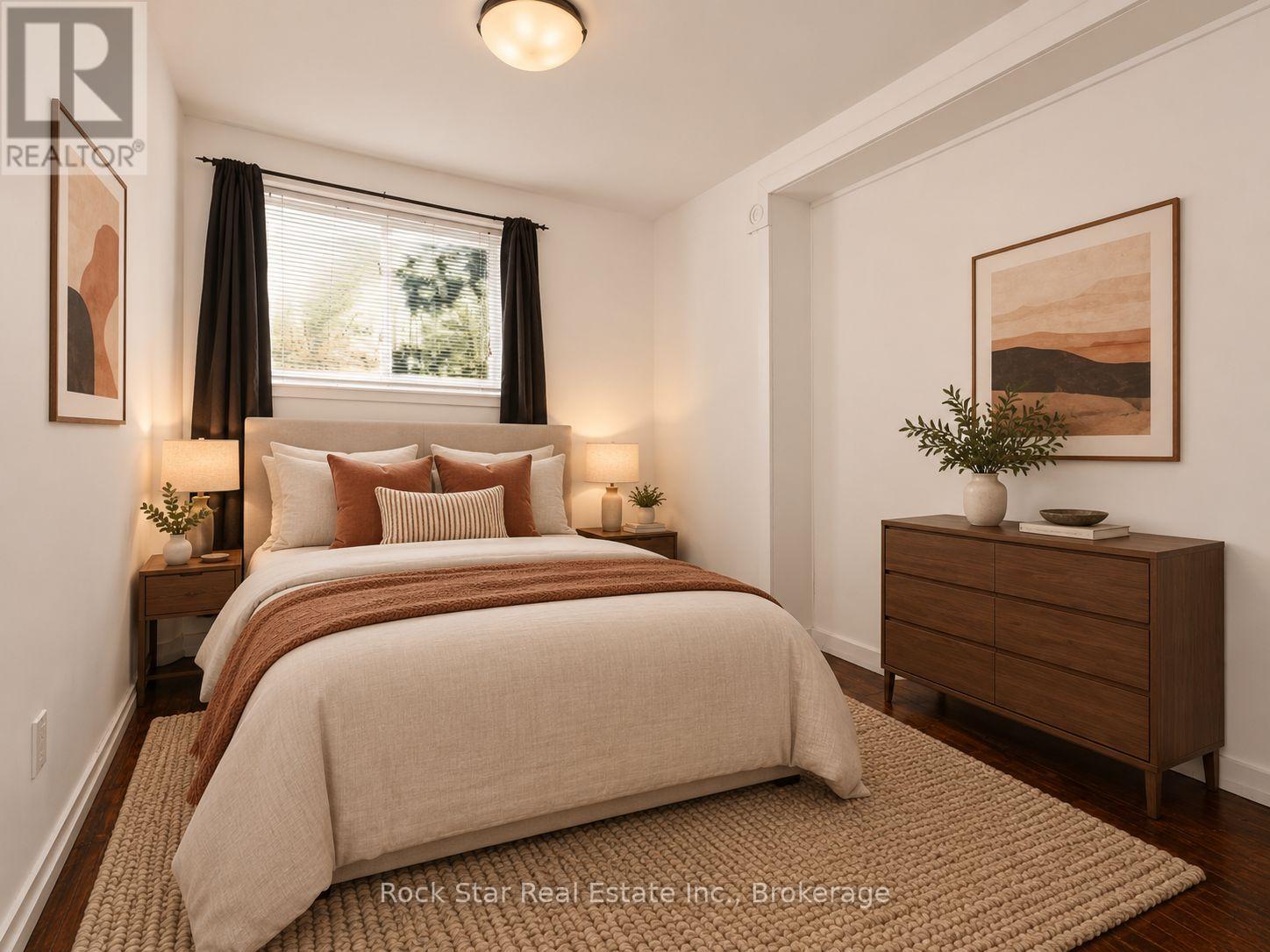 22 RICH AVENUE photo 21