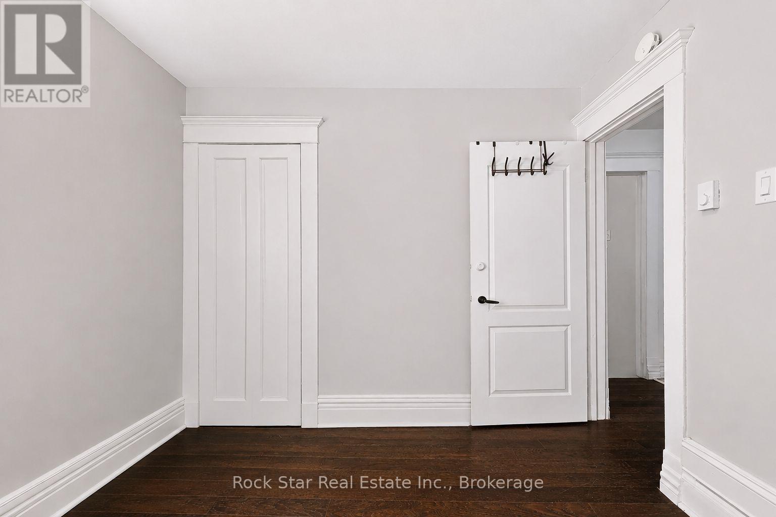 22 RICH AVENUE photo 30