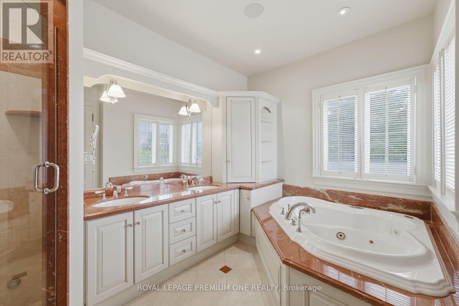 36 Northfield Court, Vaughan, Ontario  L0J 1C0 - Photo 21 - N13782136