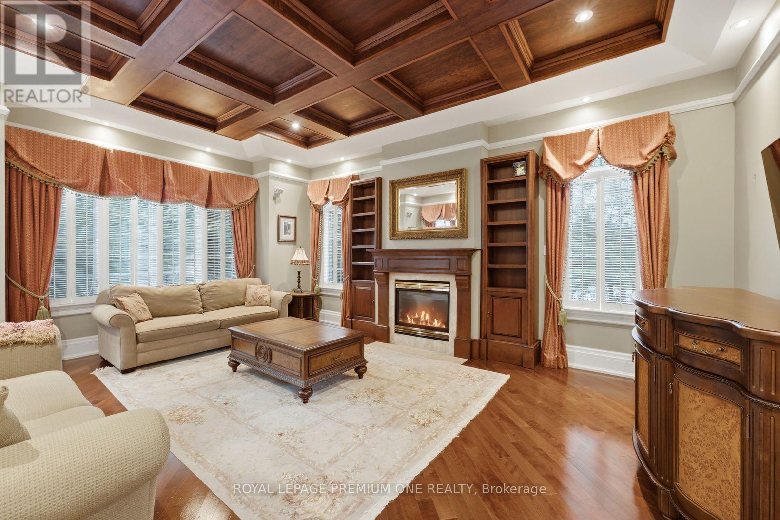 36 Northfield Court, Vaughan, Ontario  L0J 1C0 - Photo 9 - N13782136