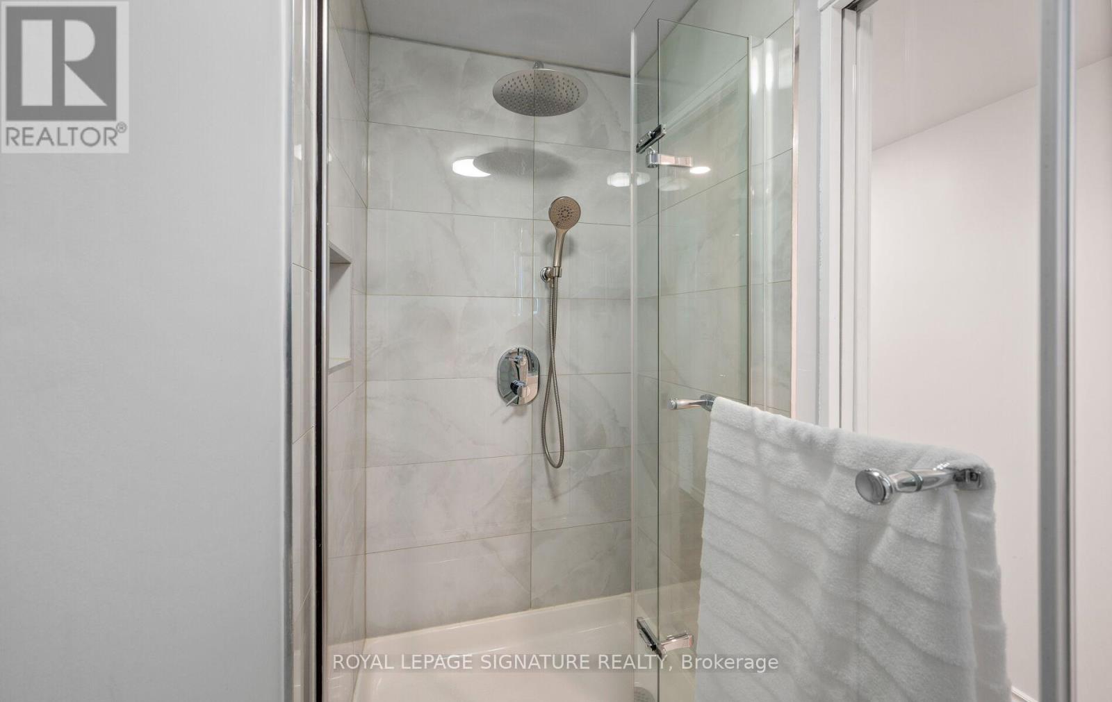 6943 Estoril Road, Mississauga (Meadowvale), Ontario  L5N 1N3 - Photo 37 - W13784796