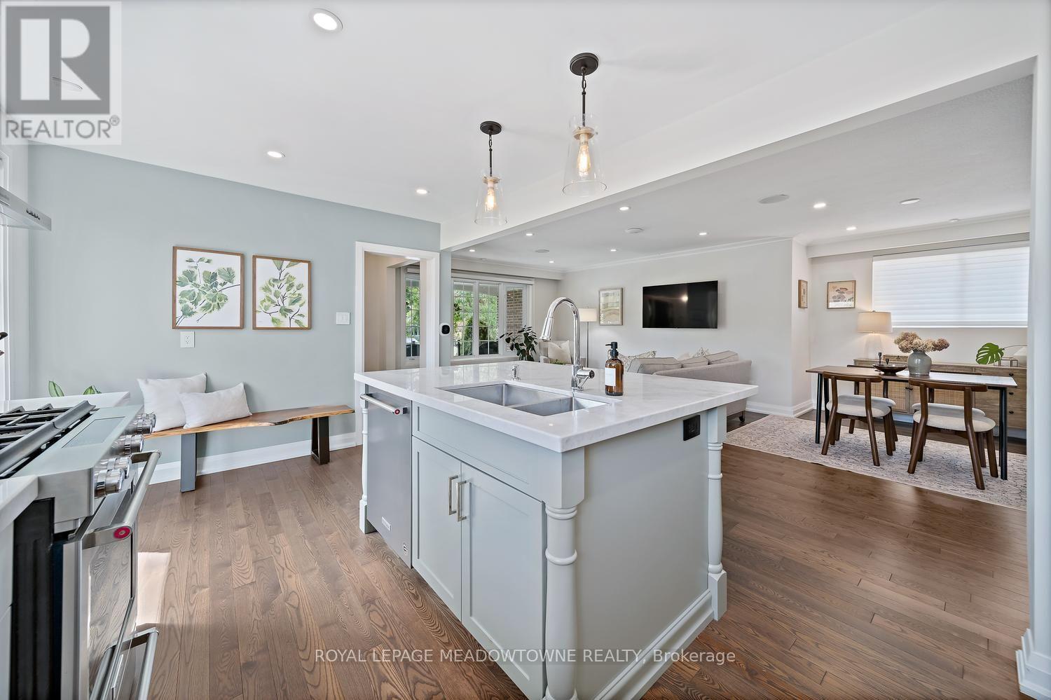 42 Oxenden Crescent, Toronto, Ontario  M9C 4H4 - Photo 20 - W13784800