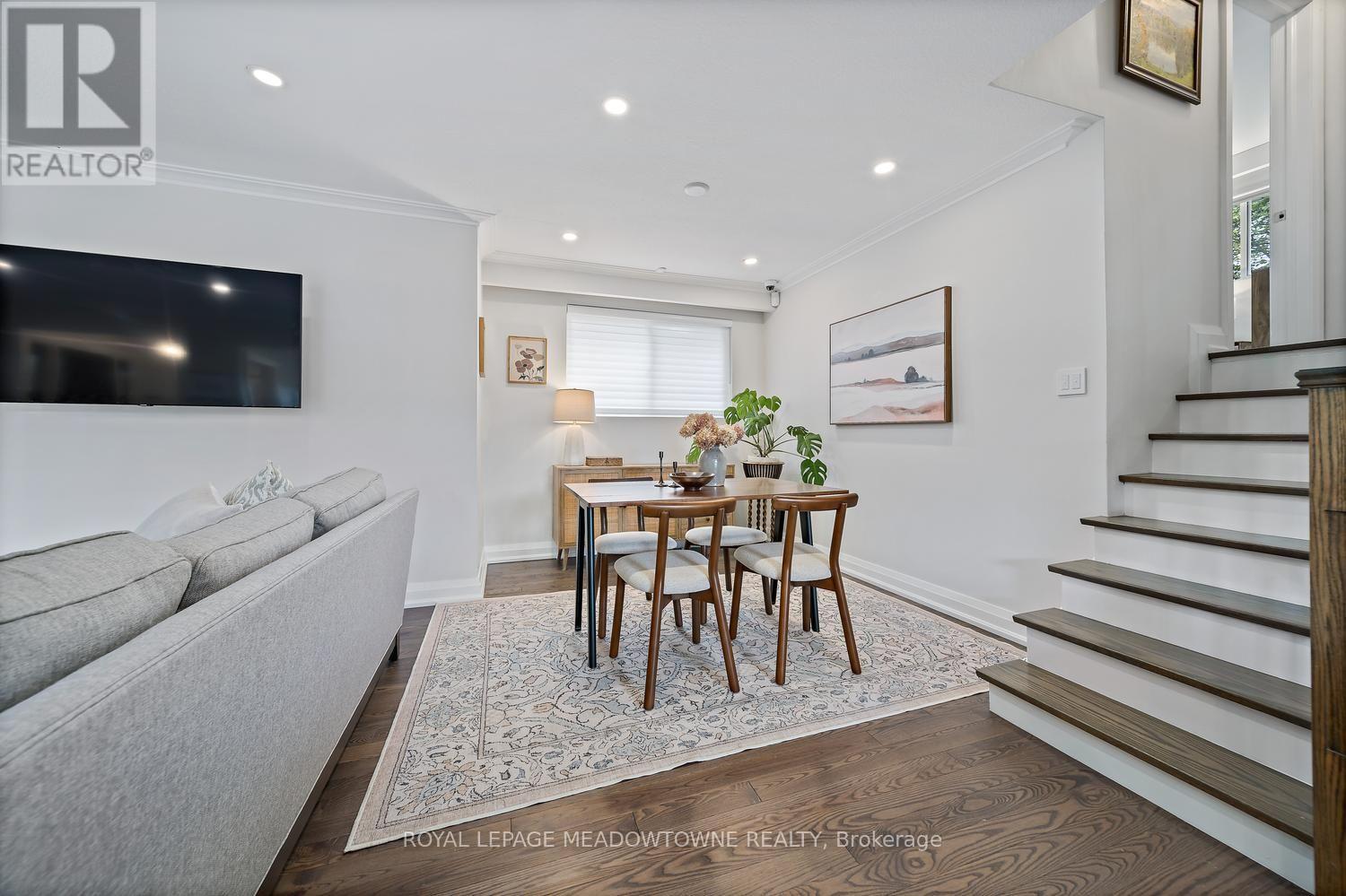 42 Oxenden Crescent, Toronto, Ontario  M9C 4H4 - Photo 21 - W13784800