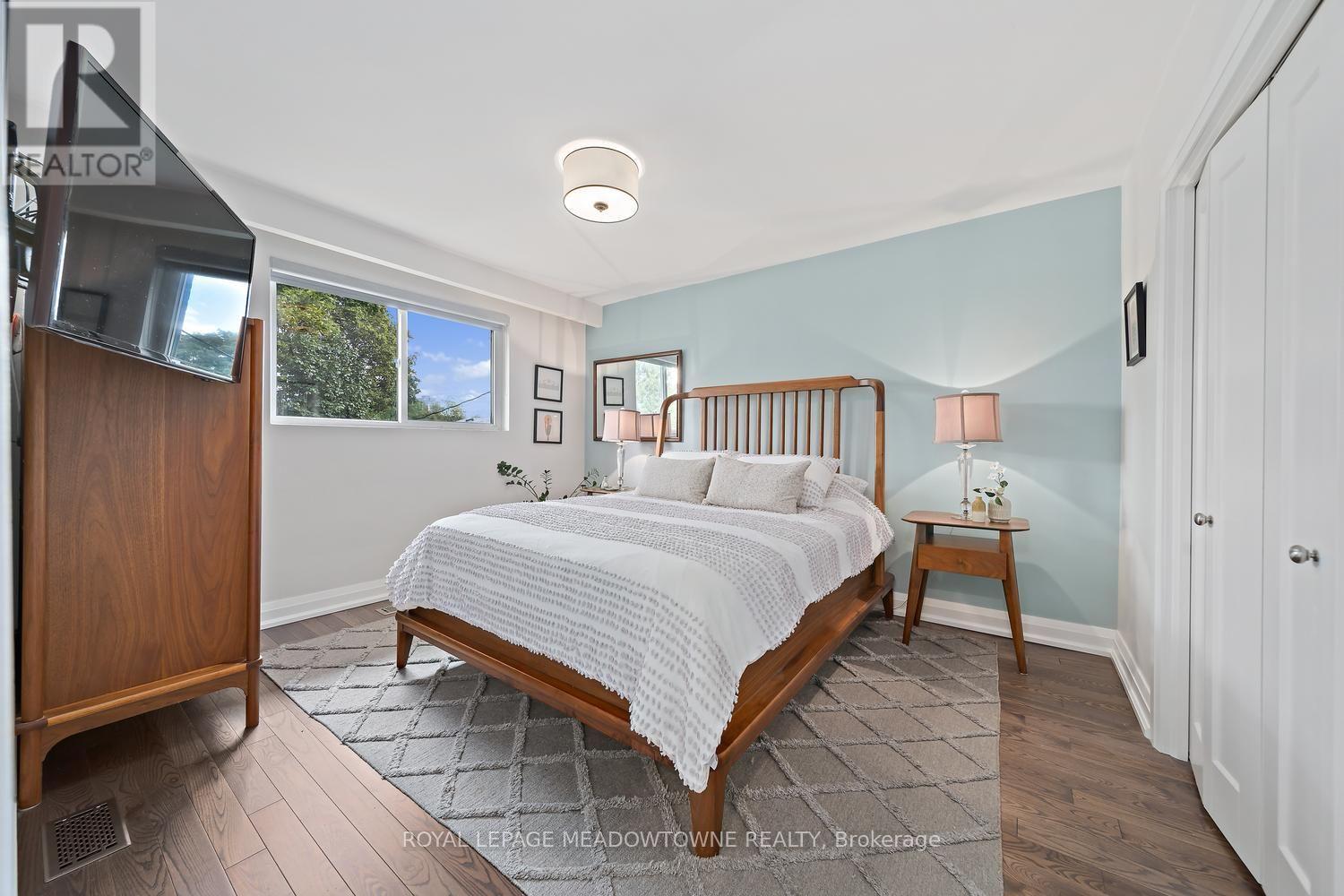 42 Oxenden Crescent, Toronto, Ontario  M9C 4H4 - Photo 24 - W13784800