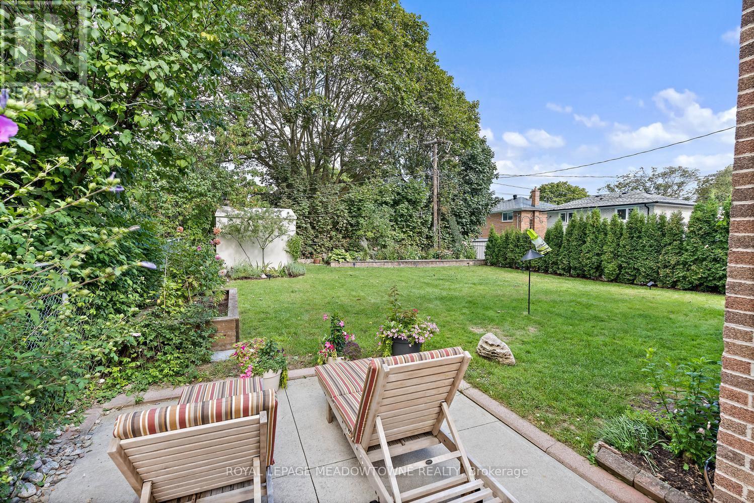 42 Oxenden Crescent, Toronto, Ontario  M9C 4H4 - Photo 41 - W13784800