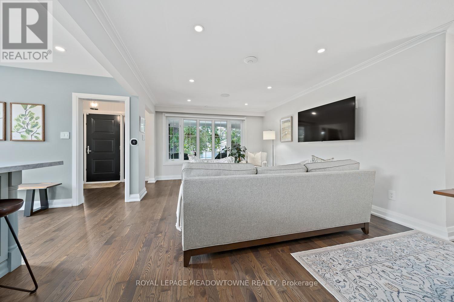 42 Oxenden Crescent, Toronto, Ontario  M9C 4H4 - Photo 9 - W13784800