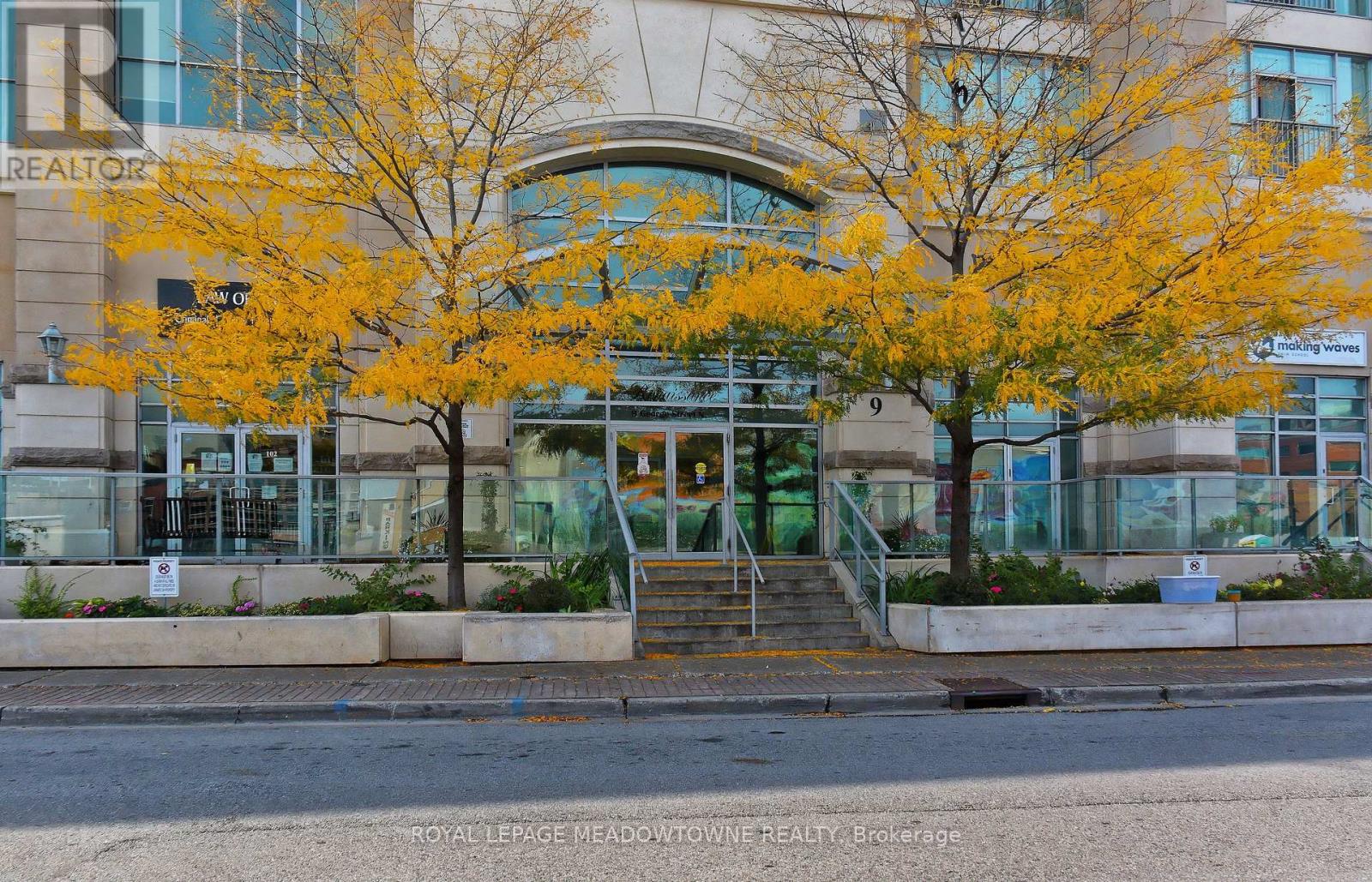 Ph 2603 - 9 George Street N, Brampton (Downtown Brampton), Ontario  L6Y 1P4 - Photo 2 - W13784802