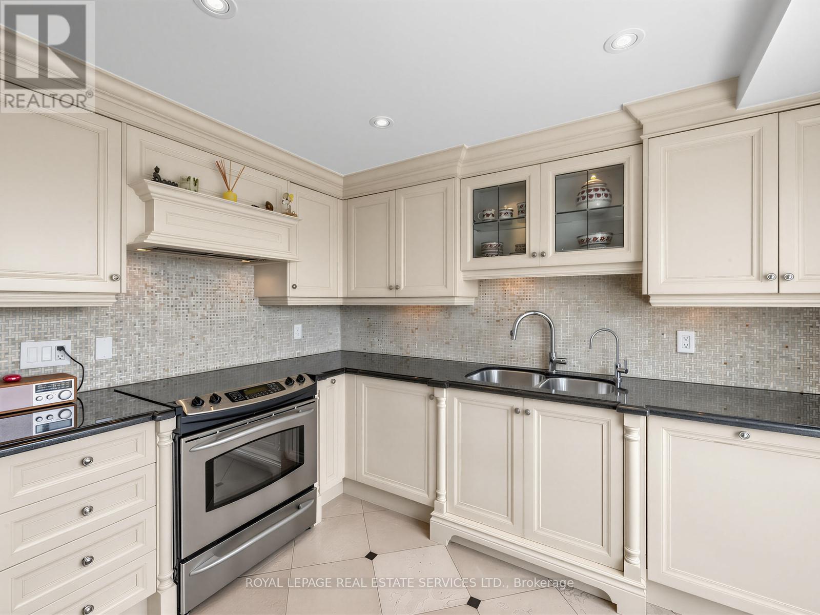 3201 - 2269 Lake Shore Boulevard W, Toronto (Mimico), Ontario  M8V 3X6 - Photo 14 - W13784838