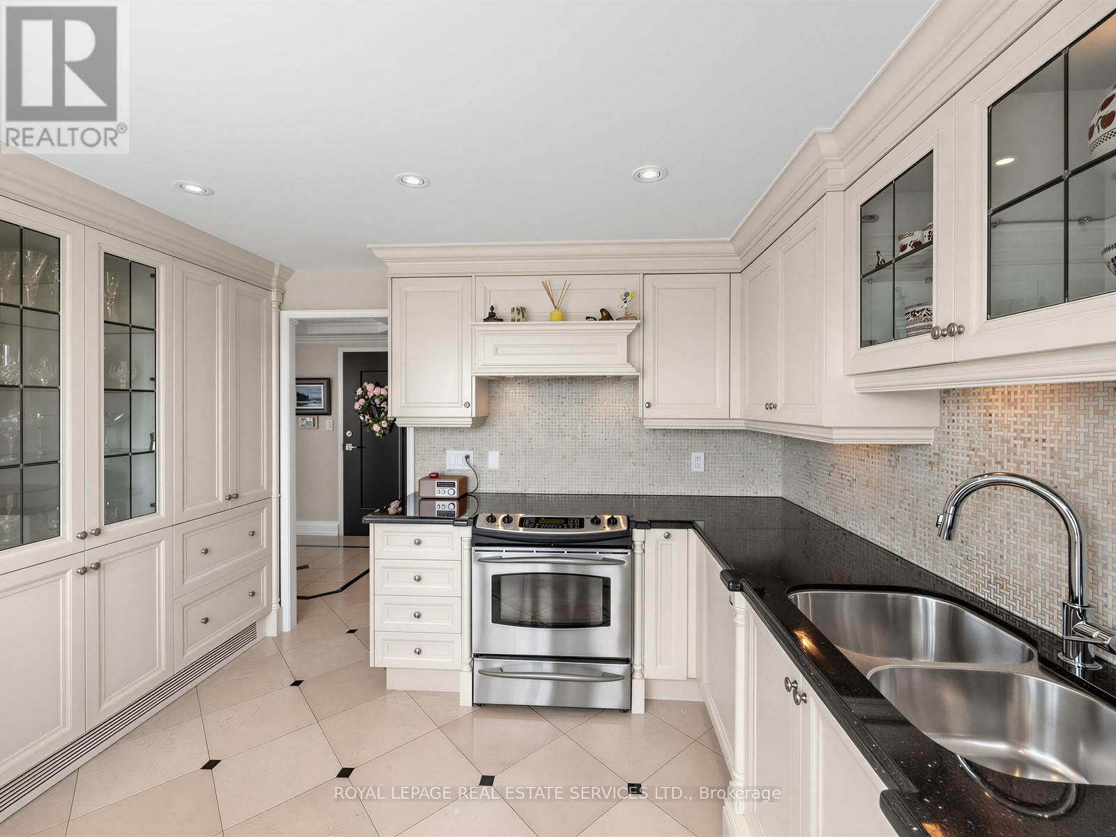 3201 - 2269 Lake Shore Boulevard W, Toronto (Mimico), Ontario  M8V 3X6 - Photo 16 - W13784838