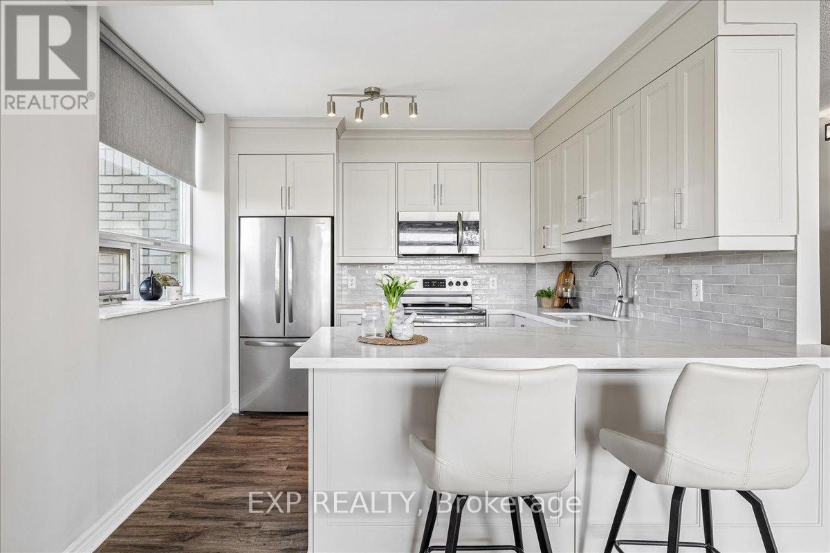 708 - 200 Burnhamthorpe Road E, Mississauga (City Centre), Ontario  L5A 4L4 - Photo 11 - W13784888