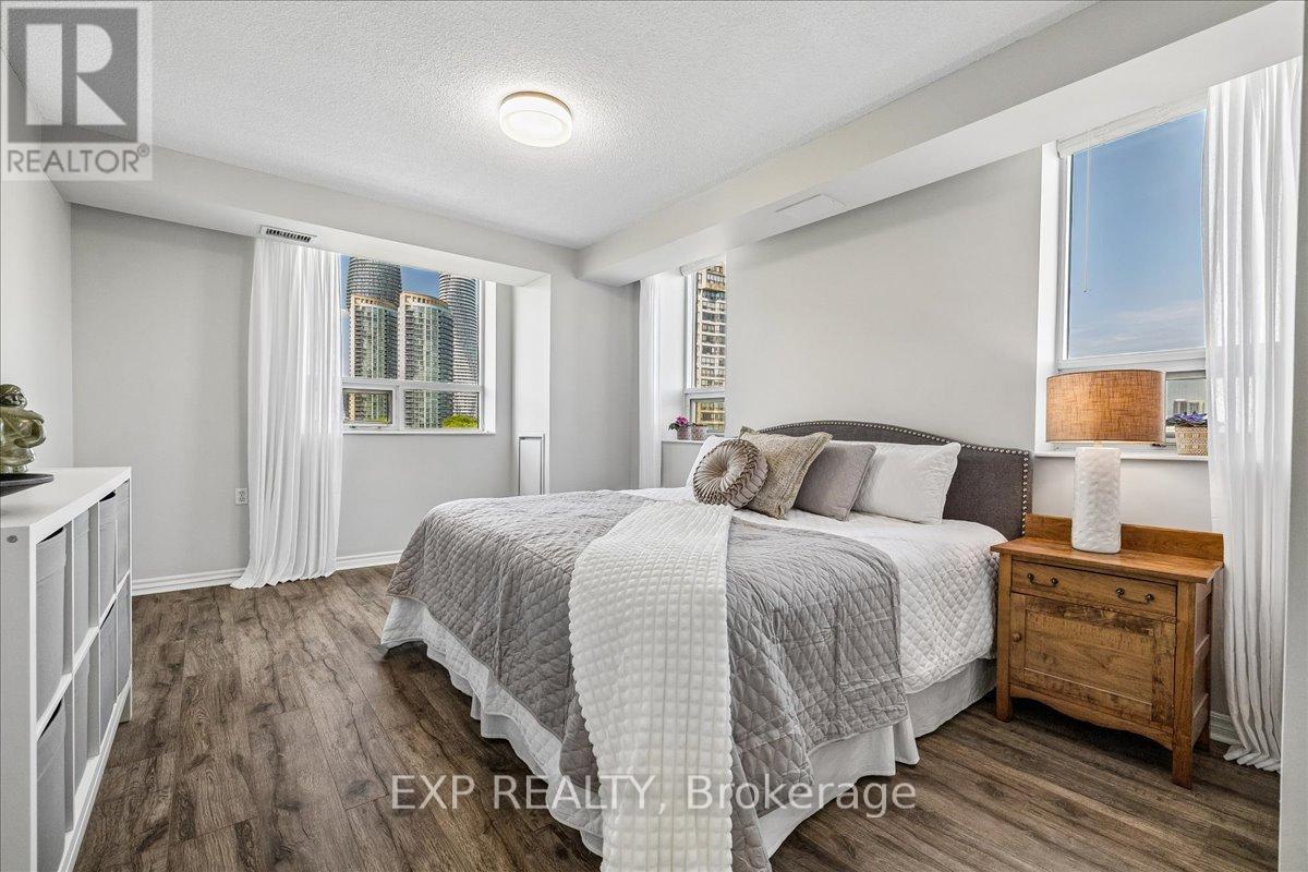 708 - 200 Burnhamthorpe Road E, Mississauga (City Centre), Ontario  L5A 4L4 - Photo 14 - W13784888