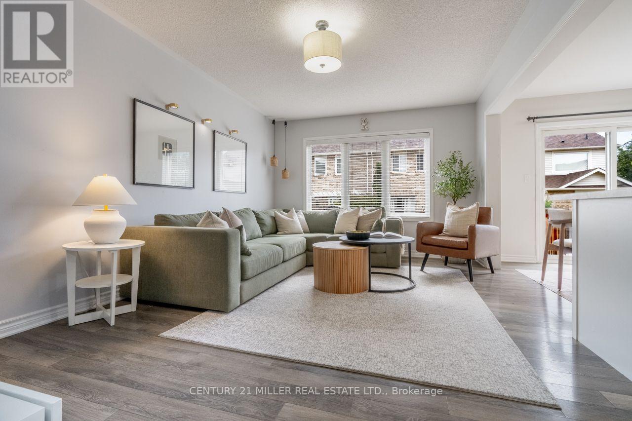 1706 Copeland Circle, Milton, Ontario  L9T 8X8 - Photo 4 - W13784894